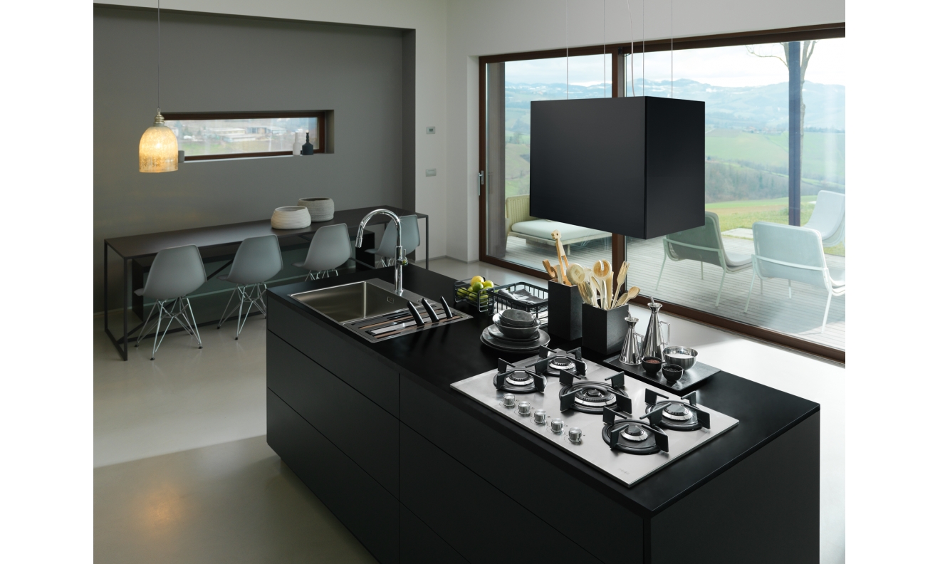 Mercury FME 407 Ilot Noir