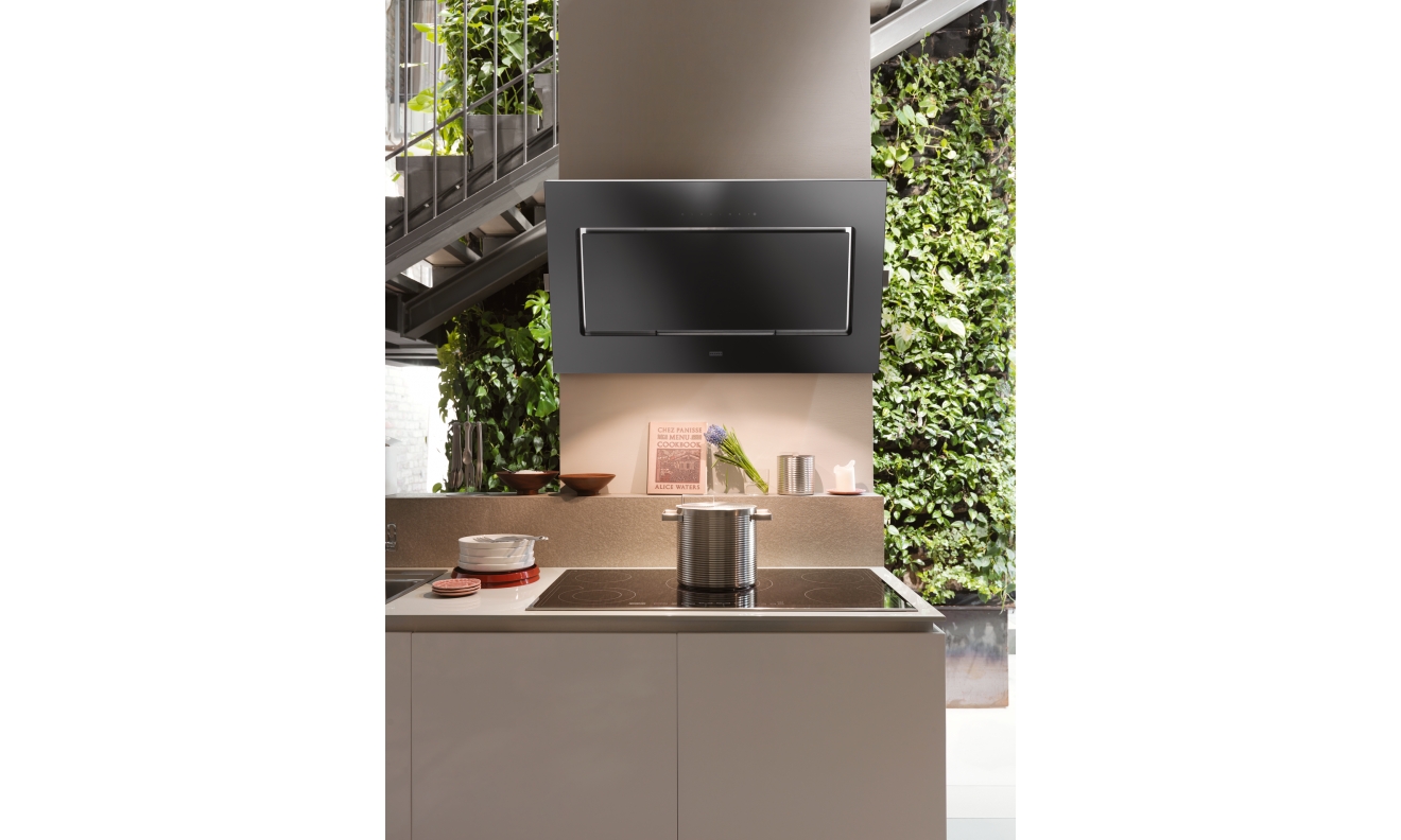 Haube FMYPL 906 BK Mythos Plus