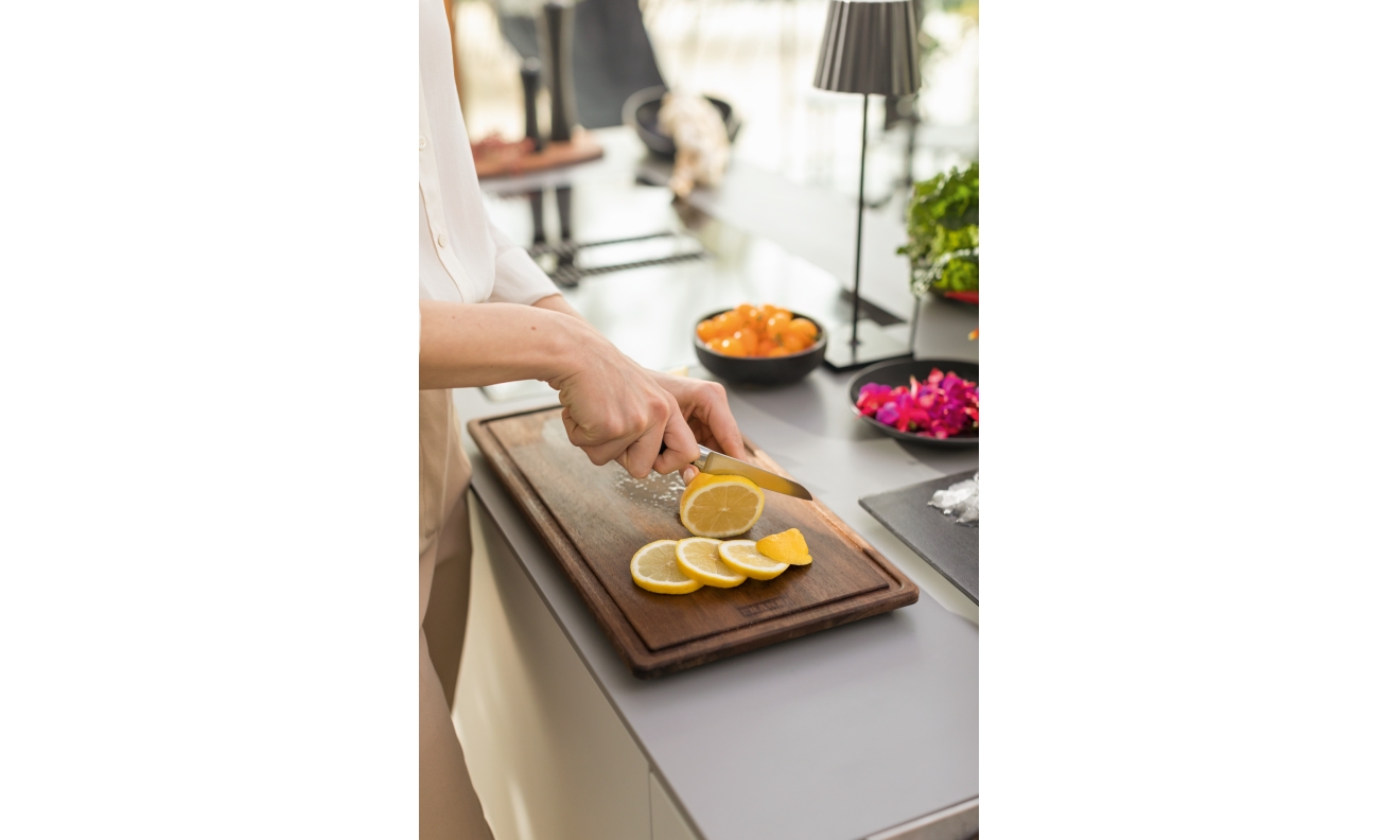 PLANCHE A DECOUPER NOYER 230X442MM
