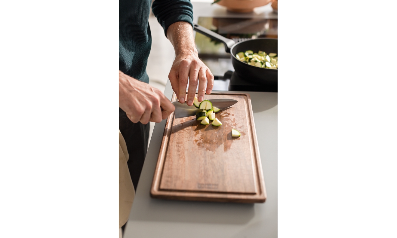PLANCHE A DECOUPER NOYER 230X442MM