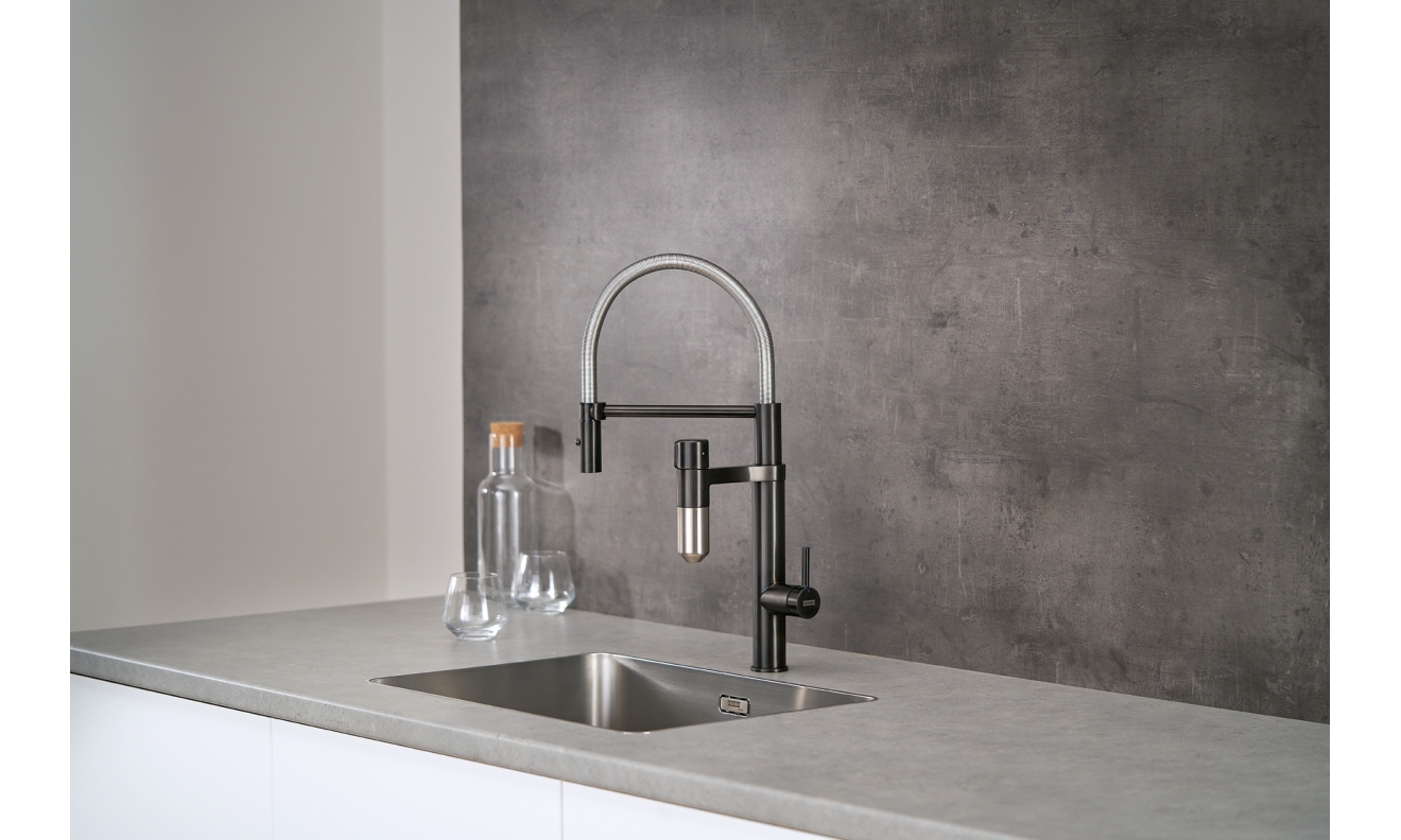 VITAL Semi Pro Eau filtrée Noir Mat