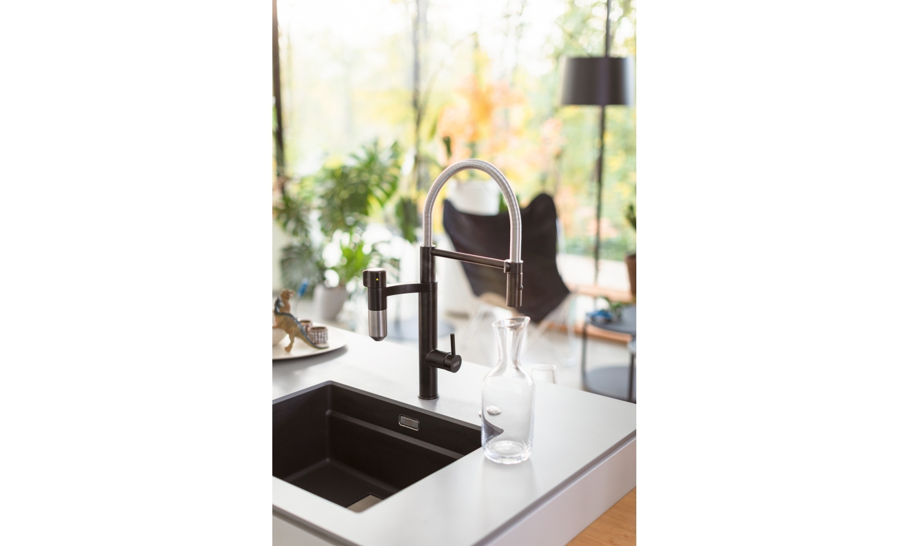 VITAL Semi Pro Eau filtrée Noir Mat