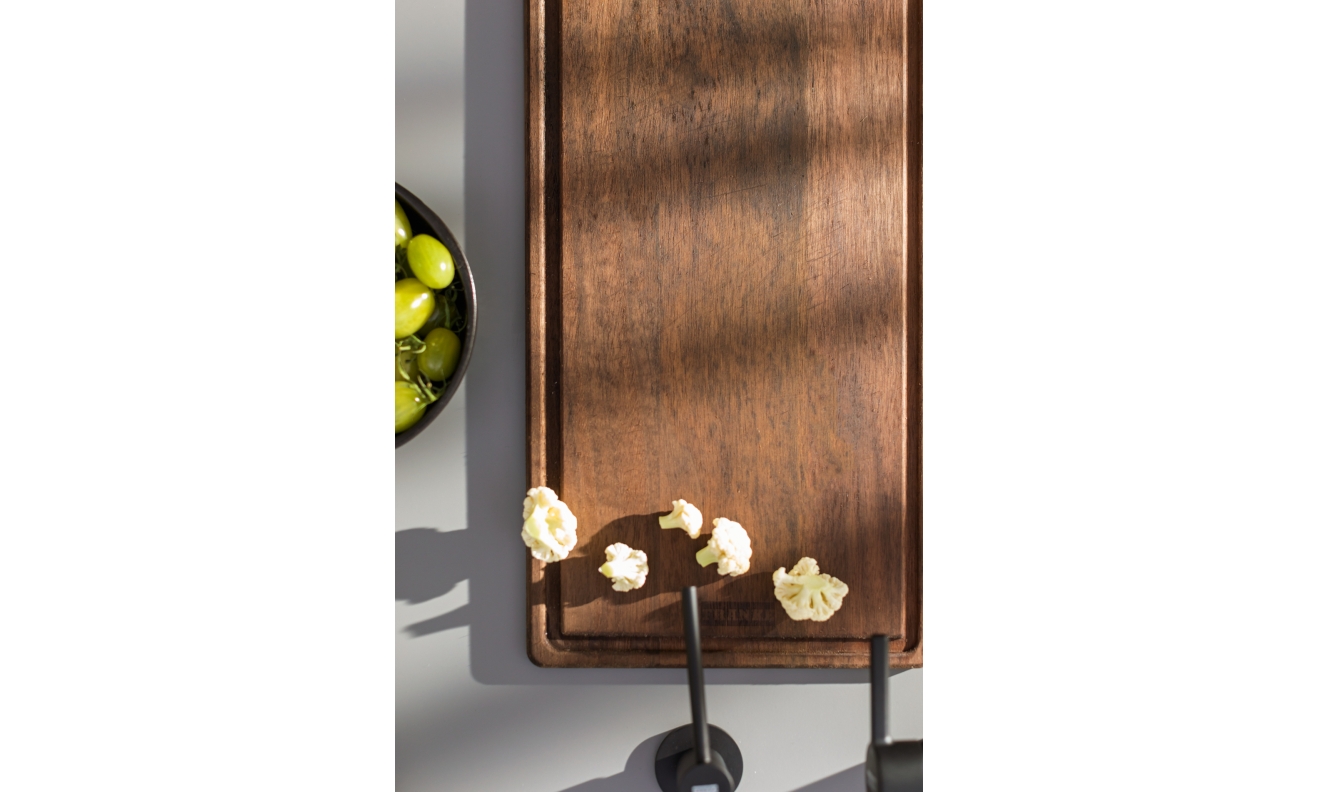 PLANCHE A DECOUPER NOYER 230X442MM