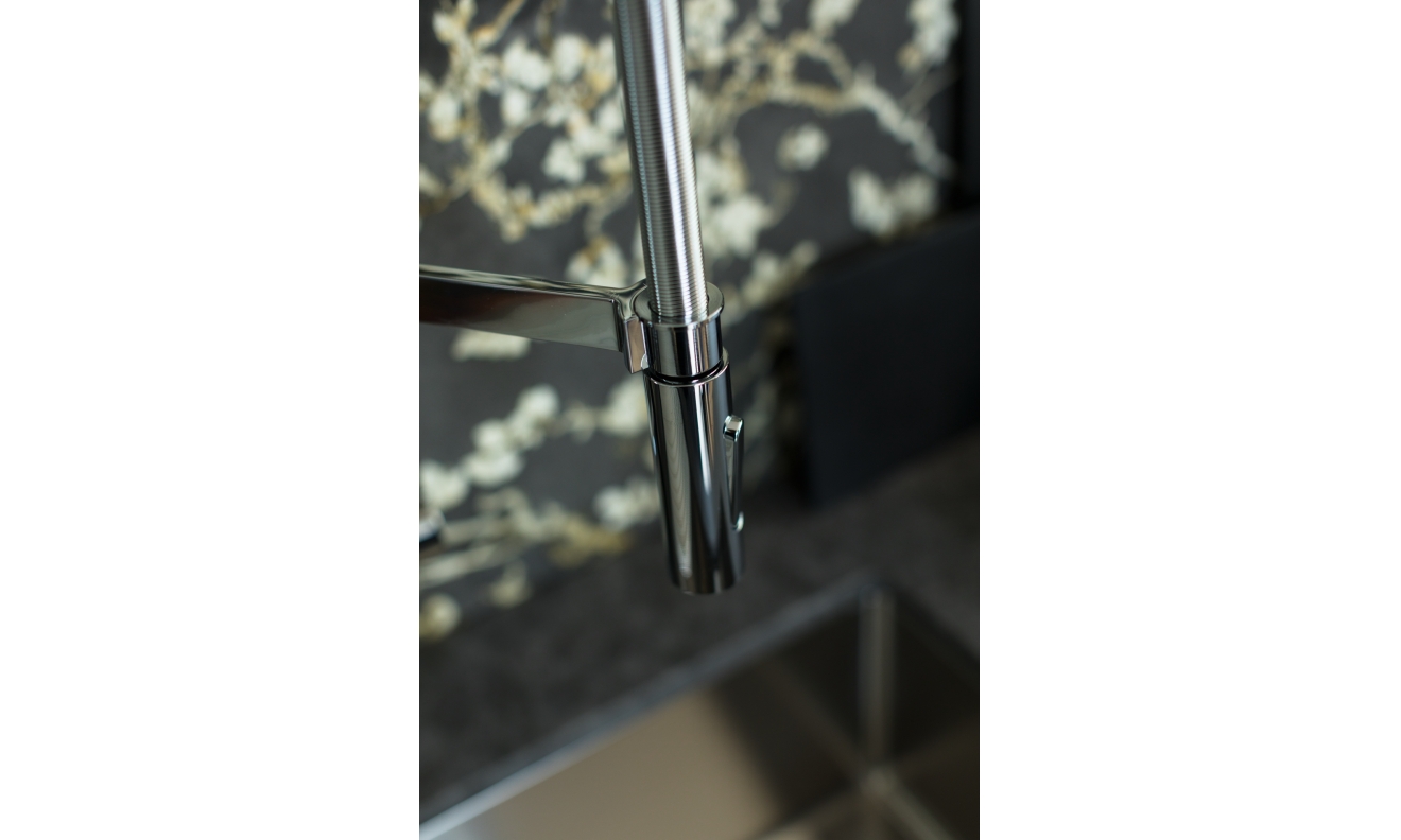 Arm CRYSTAL Semi-prof Seite chr-schw EU