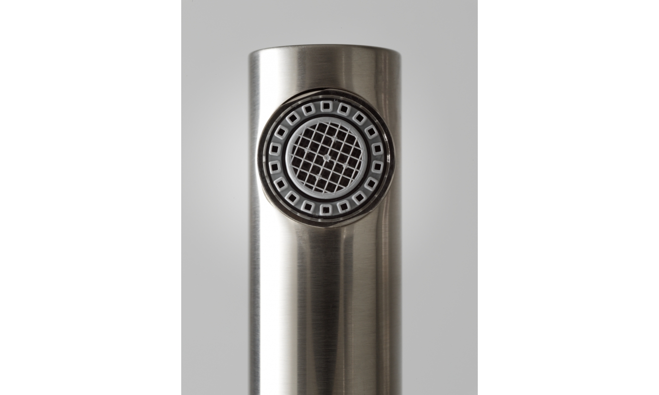 Active L Twist pull-out spray